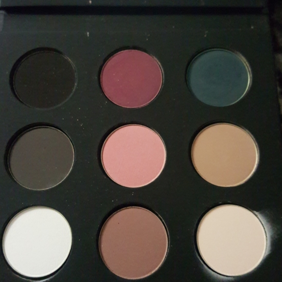 Make Up For Ever, Artist Palette Vol. 4 Eyeshadows - Picture 3 of 3